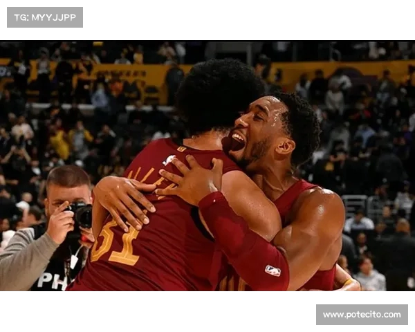 2025NBA赛季夺冠热门球队分析:谁将最终捧起总冠军奖杯 2025NBA赛季夺冠热门球队分析:谁将最终捧起总冠军奖杯